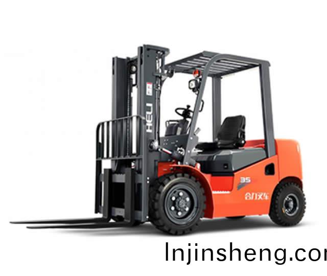 K2係列(lie) 2-3.5噸內(nèi)(nei)燃(ran)平(ping)衡重式(shi)叉車(chē)(che)